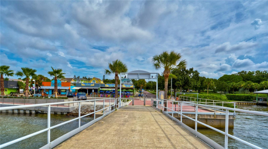 Gulfport, Florida 33707, 2 Bedroom Bedrooms, ,1 Bathroombathrooms,Residential,For Sale,15Th,0,Mfrtb8528873