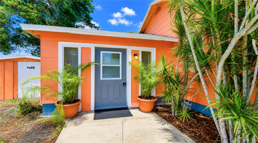 Gulfport, Florida 33707, 2 Bedroom Bedrooms, ,1 Bathroombathrooms,Residential,For Sale,15Th,0,Mfrtb8528873