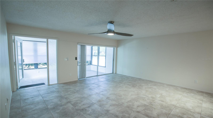 Palm Harbor, Florida 34684, 2 Bedroom Bedrooms, ,2 Bathroombathrooms,Residential,For Sale,Shelly,0,Mfrtb8542922