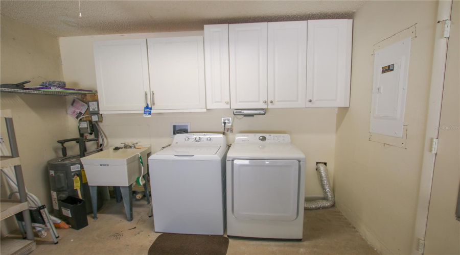 Palm Harbor, Florida 34684, 2 Bedroom Bedrooms, ,2 Bathroombathrooms,Residential,For Sale,Shelly,0,Mfrtb8542922