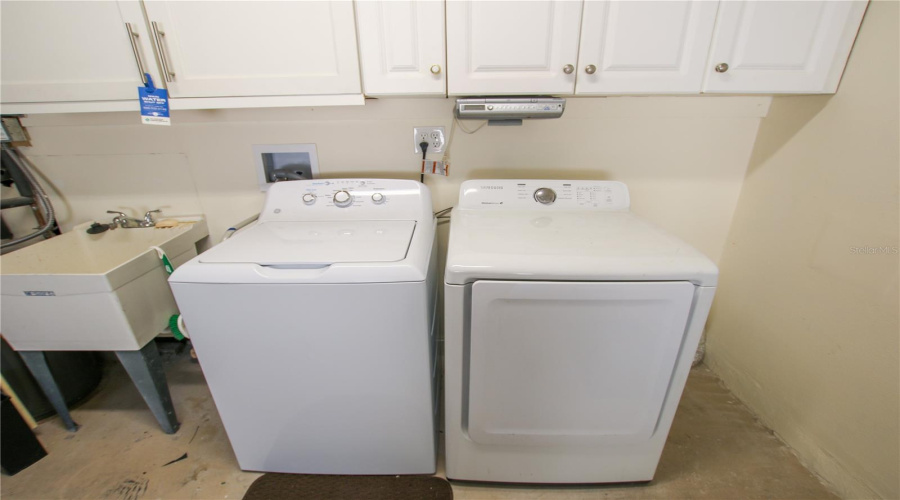 Palm Harbor, Florida 34684, 2 Bedroom Bedrooms, ,2 Bathroombathrooms,Residential,For Sale,Shelly,0,Mfrtb8542922