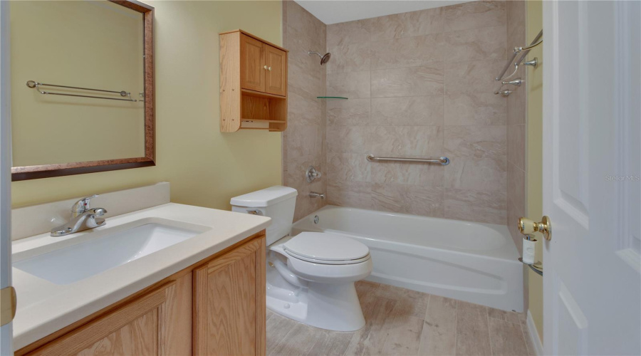 Deland, Florida 32724, 2 Bedroom Bedrooms, ,2 Bathroombathrooms,Residential,For Sale,Pine Bluff,0,Mfrv4950903