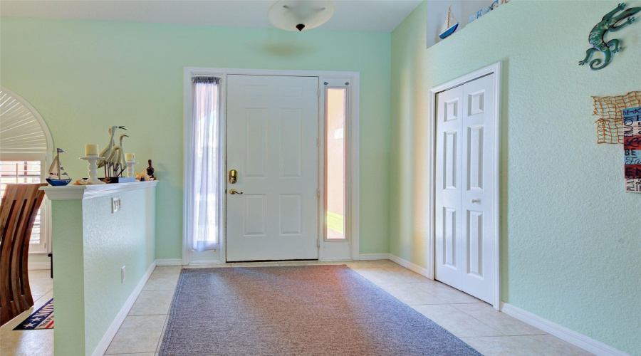 Foyer, 8 Foot Door