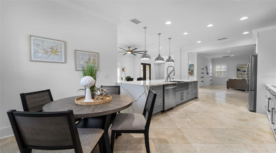 Tampa, Florida 33609, 4 Bedroom Bedrooms, ,3 Bathroombathrooms,Residential,For Sale,Beachway,0,Mfrtb8529477