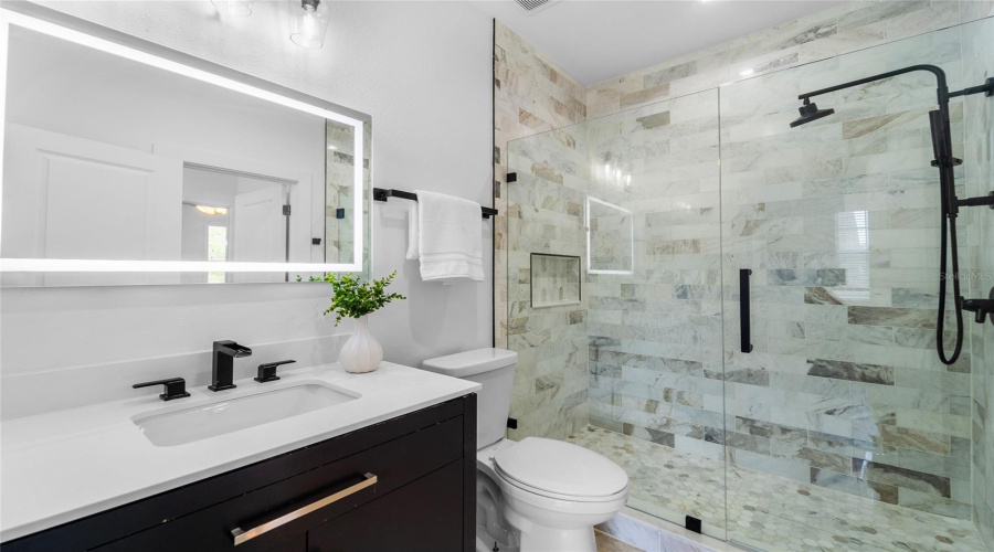 Tampa, Florida 33609, 4 Bedroom Bedrooms, ,3 Bathroombathrooms,Residential,For Sale,Beachway,0,Mfrtb8529477