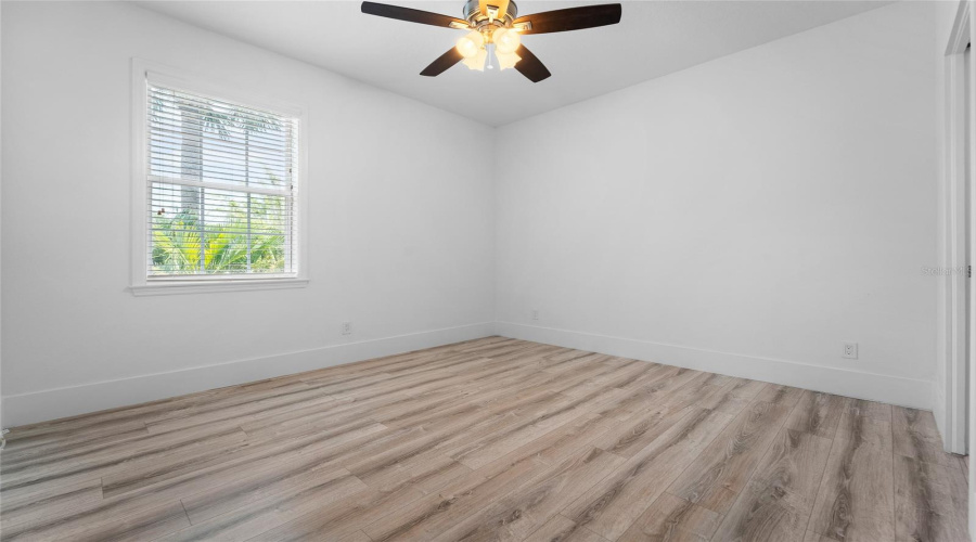 Tampa, Florida 33609, 4 Bedroom Bedrooms, ,3 Bathroombathrooms,Residential,For Sale,Beachway,0,Mfrtb8529477