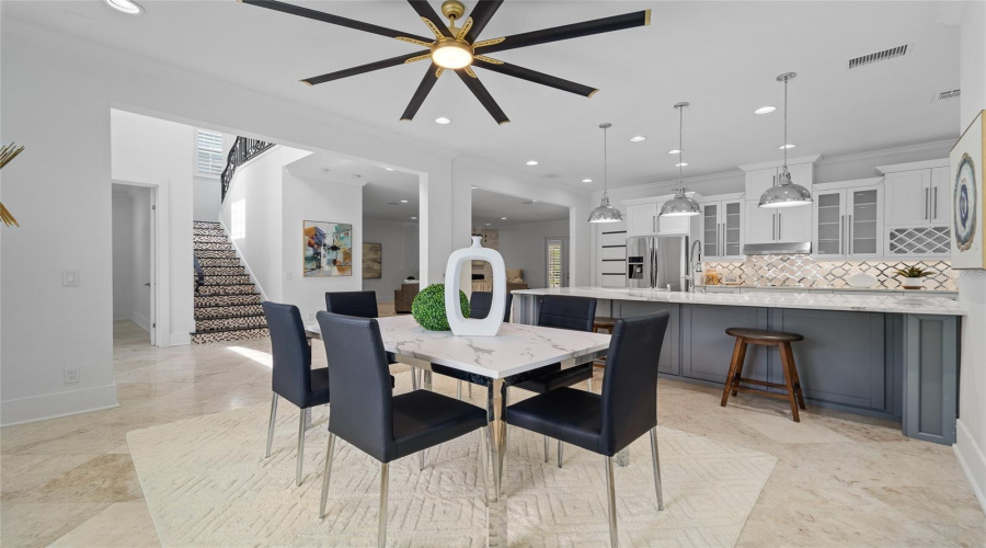 Tampa, Florida 33609, 4 Bedroom Bedrooms, ,3 Bathroombathrooms,Residential,For Sale,Beachway,0,Mfrtb8529477