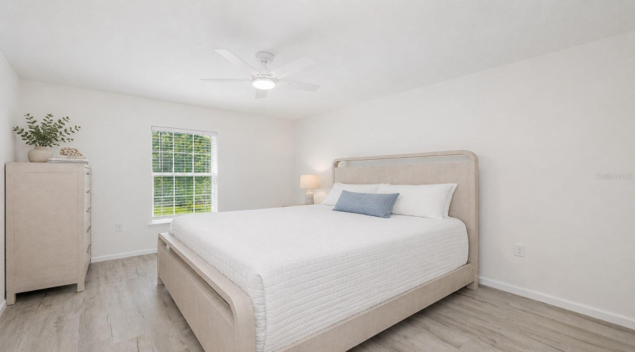 Master Bedroom With Ensuite And Walk-In Closet.