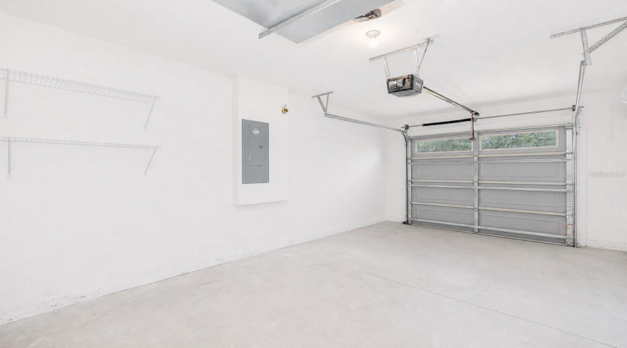 Garage.