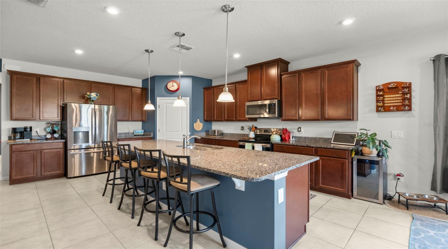 Minneola, Florida 34715, 5 Bedroom Bedrooms, ,3 Bathroombathrooms,Residential,For Sale,Hill Point,0,Mfro6434899