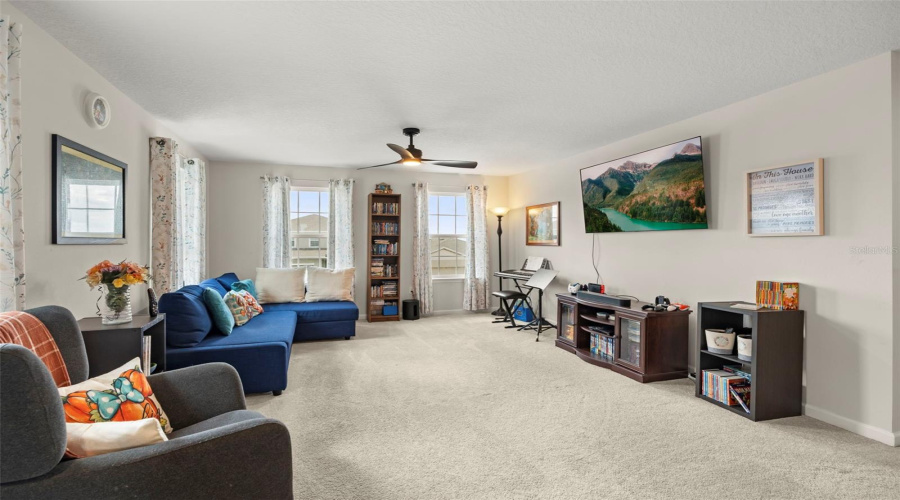 Minneola, Florida 34715, 5 Bedroom Bedrooms, ,3 Bathroombathrooms,Residential,For Sale,Hill Point,0,Mfro6434899