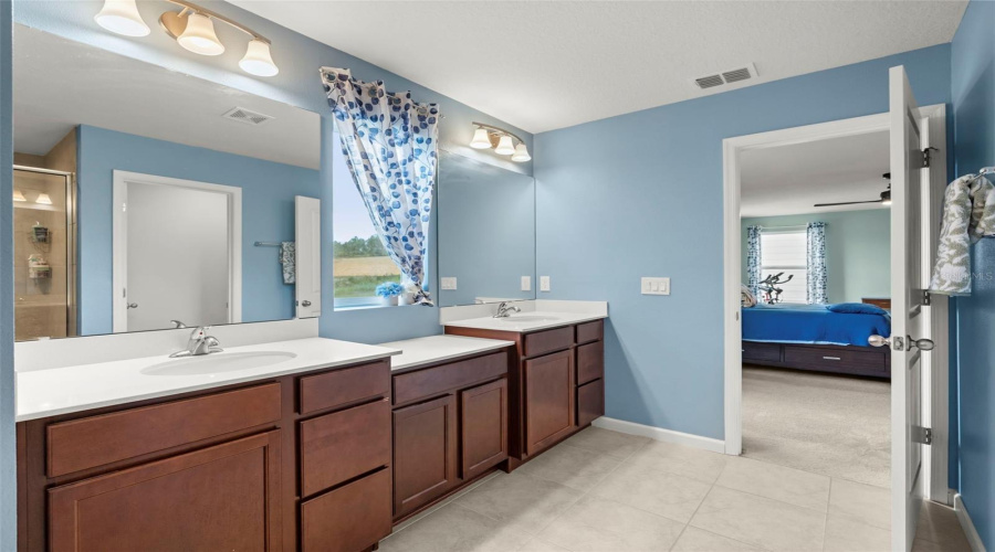 Minneola, Florida 34715, 5 Bedroom Bedrooms, ,3 Bathroombathrooms,Residential,For Sale,Hill Point,0,Mfro6434899