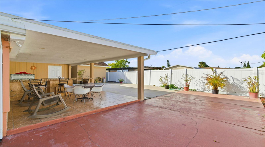 Tampa, Florida 33615, 3 Bedroom Bedrooms, ,2 Bathroombathrooms,Residential,For Sale,Holiday,0,Mfrtb8542927
