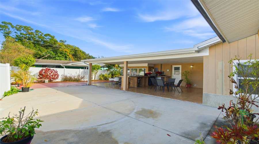 Tampa, Florida 33615, 3 Bedroom Bedrooms, ,2 Bathroombathrooms,Residential,For Sale,Holiday,0,Mfrtb8542927