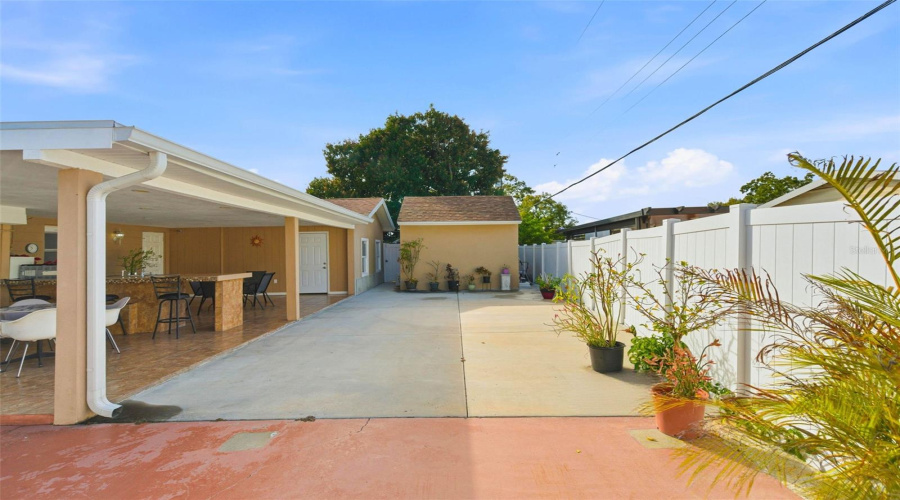 Tampa, Florida 33615, 3 Bedroom Bedrooms, ,2 Bathroombathrooms,Residential,For Sale,Holiday,0,Mfrtb8542927