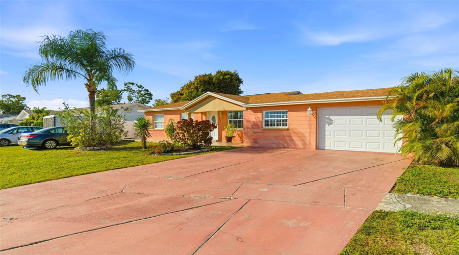 Tampa, Florida 33615, 3 Bedroom Bedrooms, ,2 Bathroombathrooms,Residential,For Sale,Holiday,0,Mfrtb8542927