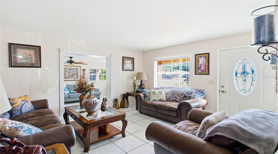 Tampa, Florida 33615, 3 Bedroom Bedrooms, ,2 Bathroombathrooms,Residential,For Sale,Holiday,0,Mfrtb8542927