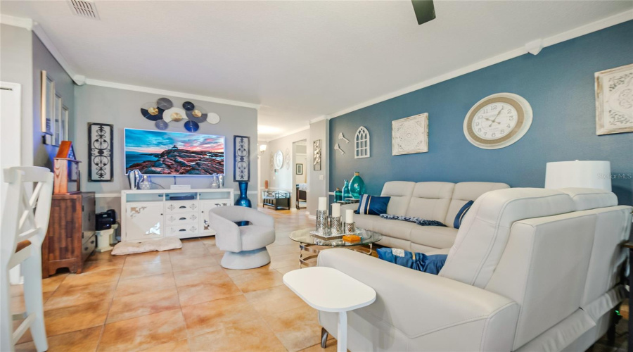 Kissimmee, Florida 34758, 3 Bedroom Bedrooms, ,2 Bathroombathrooms,Residential,For Sale,Jasper,0,Mfrs5156385