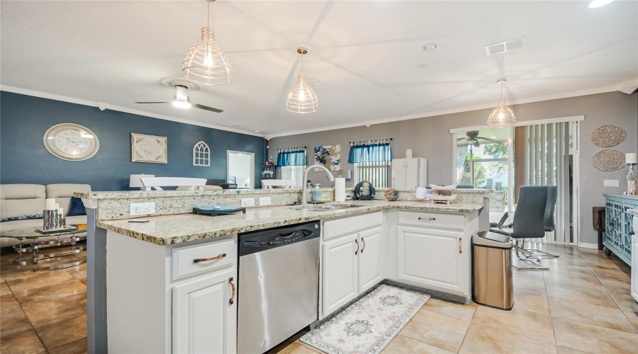 Kissimmee, Florida 34758, 3 Bedroom Bedrooms, ,2 Bathroombathrooms,Residential,For Sale,Jasper,0,Mfrs5156385