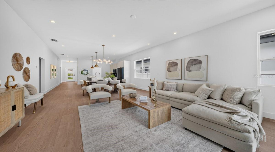 St Petersburg, Florida 33713, 4 Bedroom Bedrooms, ,2 Bathroombathrooms,Residential,For Sale,Queen,0,Mfrtb8540825