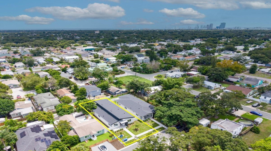 St Petersburg, Florida 33713, 4 Bedroom Bedrooms, ,2 Bathroombathrooms,Residential,For Sale,Queen,0,Mfrtb8540825