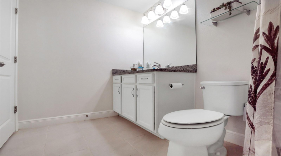 Upstairs Hallway Bathroom