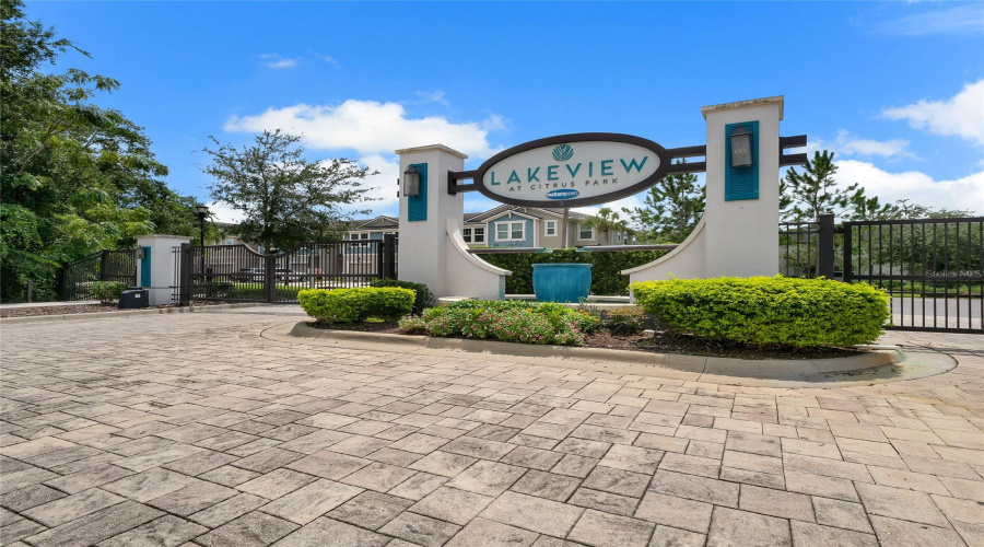 Tampa, Florida 33625, 3 Bedroom Bedrooms, ,2 Bathroombathrooms,Residential,For Sale,Pondhawk,0,Mfrtb8542474