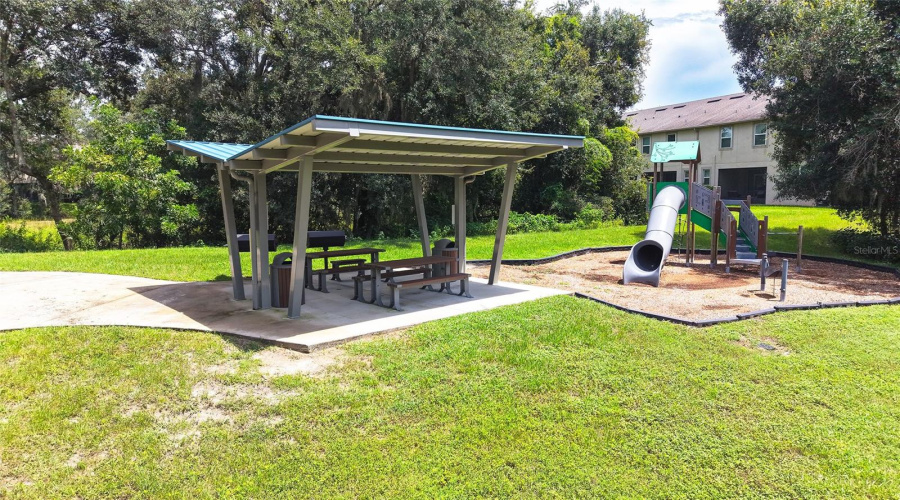 Tampa, Florida 33625, 3 Bedroom Bedrooms, ,2 Bathroombathrooms,Residential,For Sale,Pondhawk,0,Mfrtb8542474