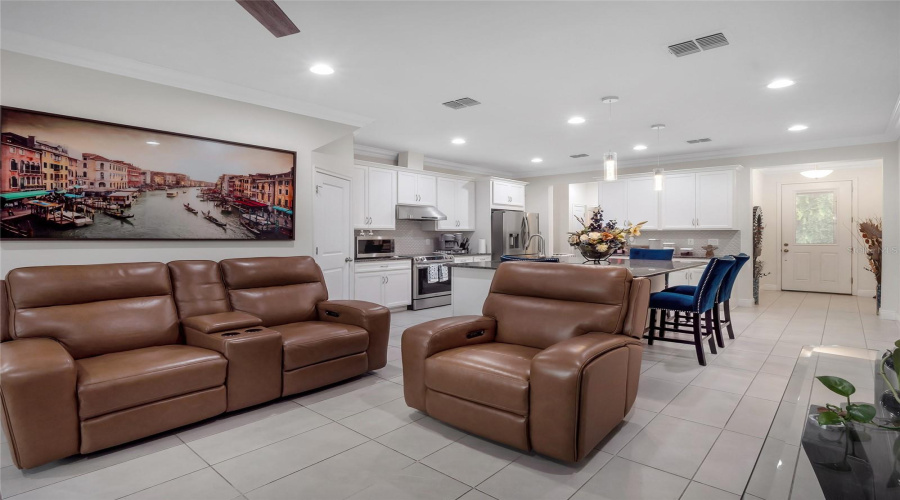 Tampa, Florida 33625, 3 Bedroom Bedrooms, ,2 Bathroombathrooms,Residential,For Sale,Pondhawk,0,Mfrtb8542474