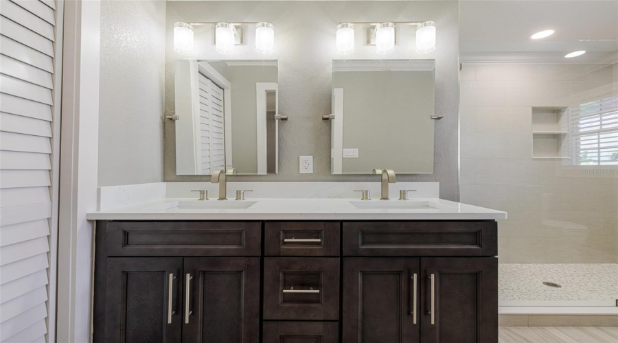 Punta Gorda, Florida 33950, 3 Bedroom Bedrooms, ,2 Bathroombathrooms,Residential,For Sale,Shannon,0,Mfrtb8495231