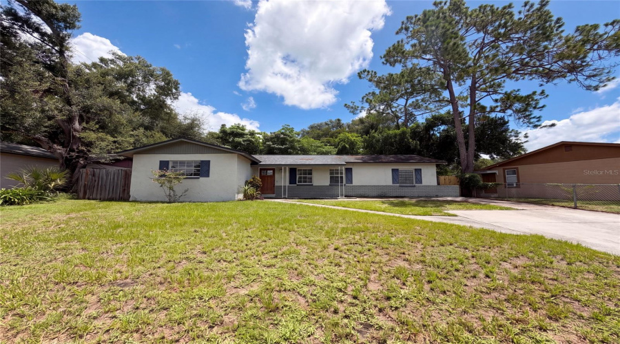 Tampa, Florida 33637, 4 Bedroom Bedrooms, ,2 Bathroombathrooms,Residential,For Sale,Lynwood,0,Mfro6432860