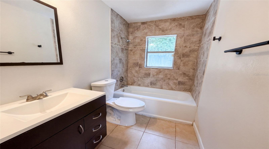 Tampa, Florida 33637, 4 Bedroom Bedrooms, ,2 Bathroombathrooms,Residential,For Sale,Lynwood,0,Mfro6432860