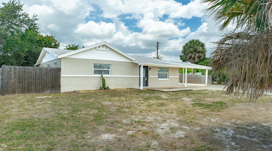 Tampa, Florida 33634, 4 Bedroom Bedrooms, ,2 Bathroombathrooms,Residential,For Sale,Crestridge,0,Mfrtb8518161