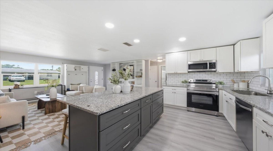 Largo, Florida 33771, 3 Bedroom Bedrooms, ,1 Bathroombathrooms,Residential,For Sale,4Th,0,Mfrtb8526545