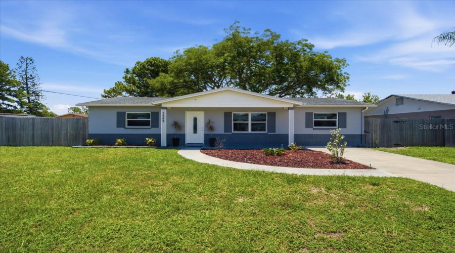 Largo, Florida 33771, 3 Bedroom Bedrooms, ,1 Bathroombathrooms,Residential,For Sale,4Th,0,Mfrtb8526545