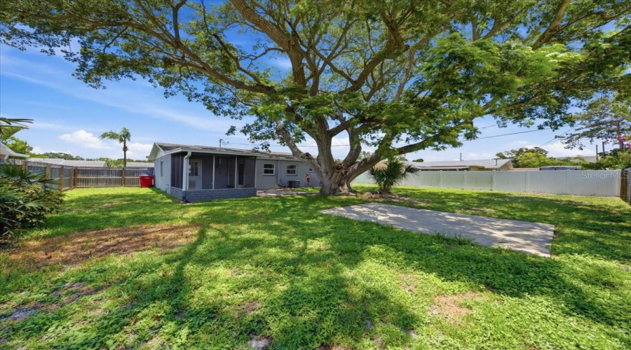 Largo, Florida 33771, 3 Bedroom Bedrooms, ,1 Bathroombathrooms,Residential,For Sale,4Th,0,Mfrtb8526545