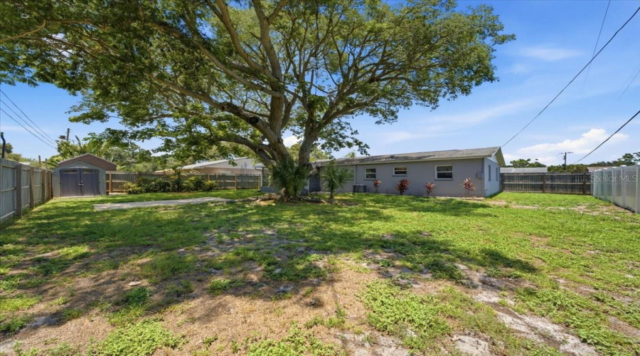 Largo, Florida 33771, 3 Bedroom Bedrooms, ,1 Bathroombathrooms,Residential,For Sale,4Th,0,Mfrtb8526545