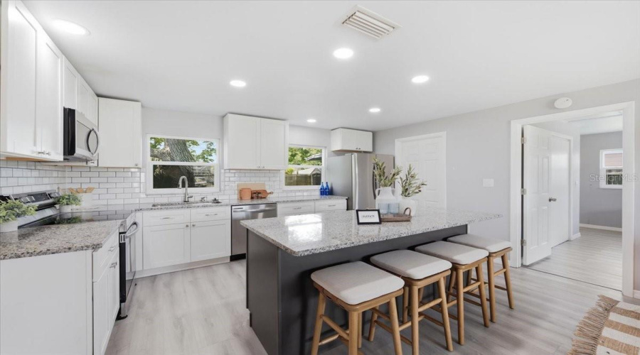 Largo, Florida 33771, 3 Bedroom Bedrooms, ,1 Bathroombathrooms,Residential,For Sale,4Th,0,Mfrtb8526545