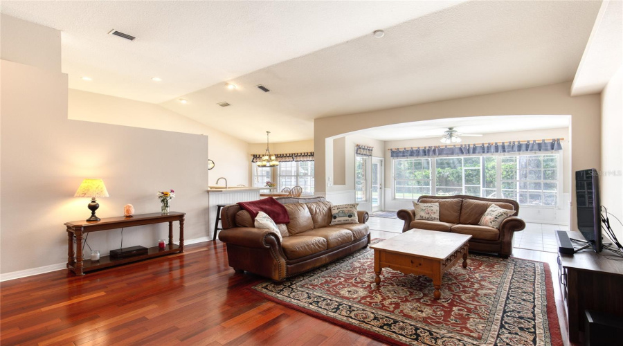 Ormond Beach, Florida 32174, 4 Bedroom Bedrooms, ,3 Bathroombathrooms,Residential,For Sale,Watercliff,0,Mfrv4949982
