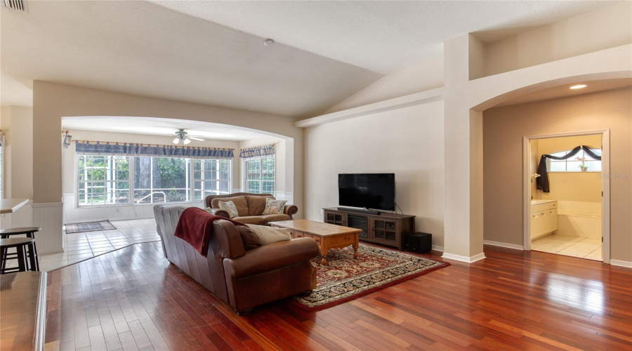 Ormond Beach, Florida 32174, 4 Bedroom Bedrooms, ,3 Bathroombathrooms,Residential,For Sale,Watercliff,0,Mfrv4949982