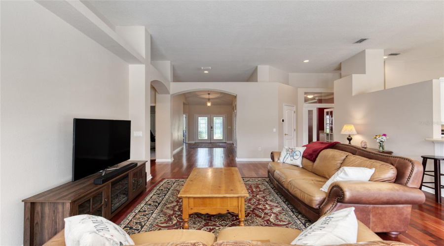 Ormond Beach, Florida 32174, 4 Bedroom Bedrooms, ,3 Bathroombathrooms,Residential,For Sale,Watercliff,0,Mfrv4949982