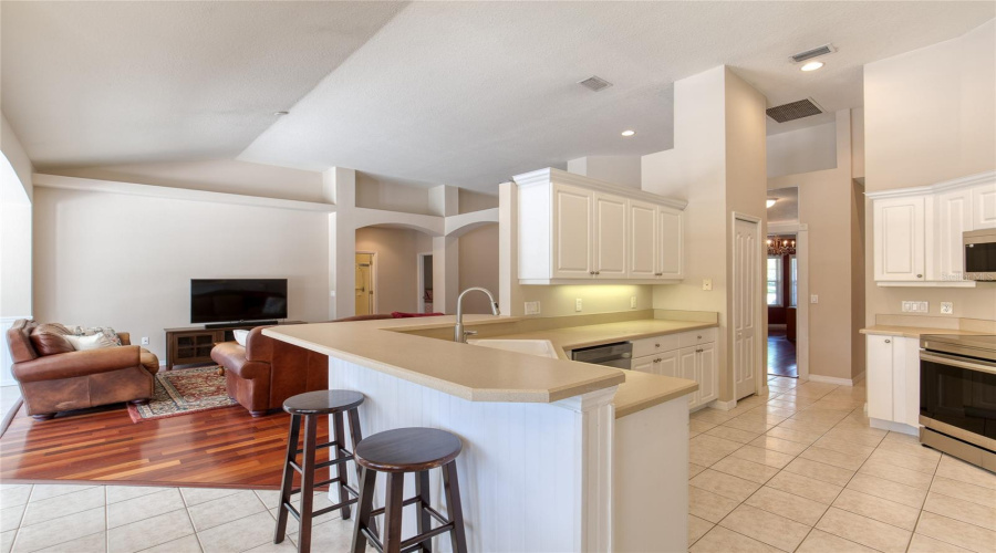 Ormond Beach, Florida 32174, 4 Bedroom Bedrooms, ,3 Bathroombathrooms,Residential,For Sale,Watercliff,0,Mfrv4949982