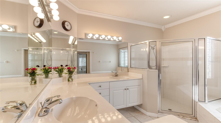Ormond Beach, Florida 32174, 4 Bedroom Bedrooms, ,3 Bathroombathrooms,Residential,For Sale,Watercliff,0,Mfrv4949982