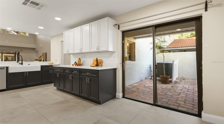 Orlando, Florida 32819, 2 Bedroom Bedrooms, ,2 Bathroombathrooms,Residential,For Sale,Sandpoint,0,Mfro6428413