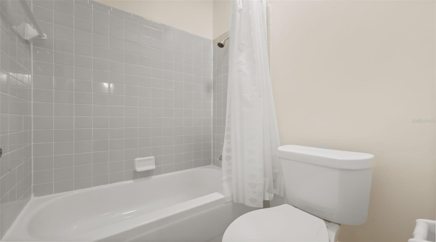 Orlando, Florida 32819, 2 Bedroom Bedrooms, ,2 Bathroombathrooms,Residential,For Sale,Sandpoint,0,Mfro6428413
