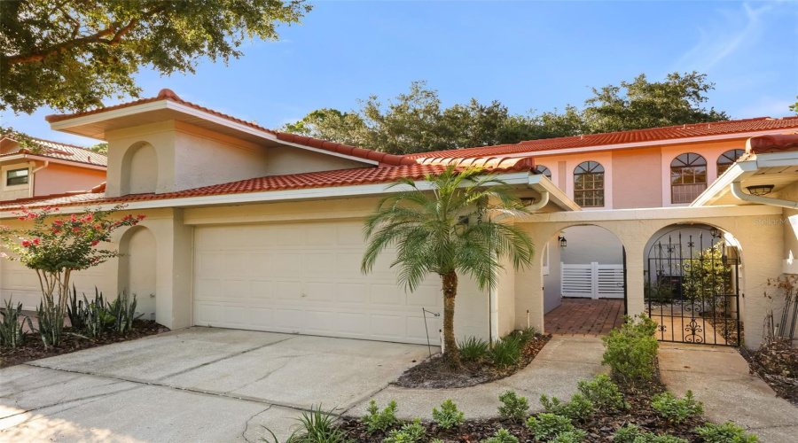 Orlando, Florida 32819, 2 Bedroom Bedrooms, ,2 Bathroombathrooms,Residential,For Sale,Sandpoint,0,Mfro6428413