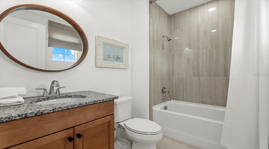 En Suite Bath