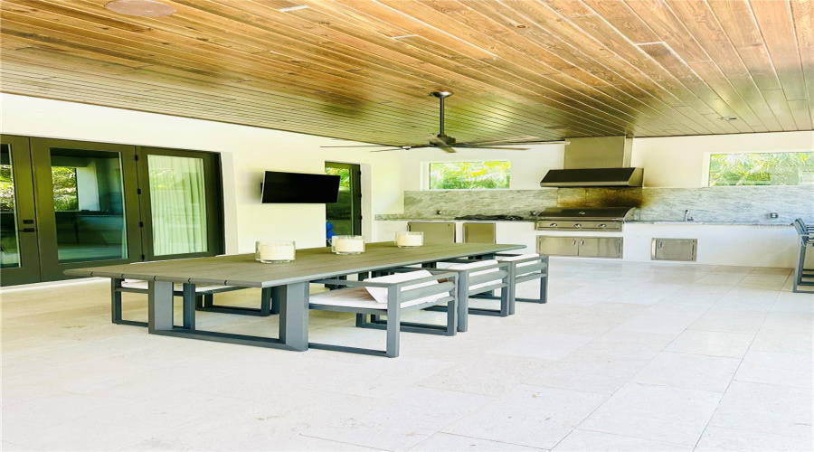 Tampa, Florida 33629, 4 Bedroom Bedrooms, ,5 Bathroombathrooms,Residential,For Sale,Homer,0,Mfrtb8542569