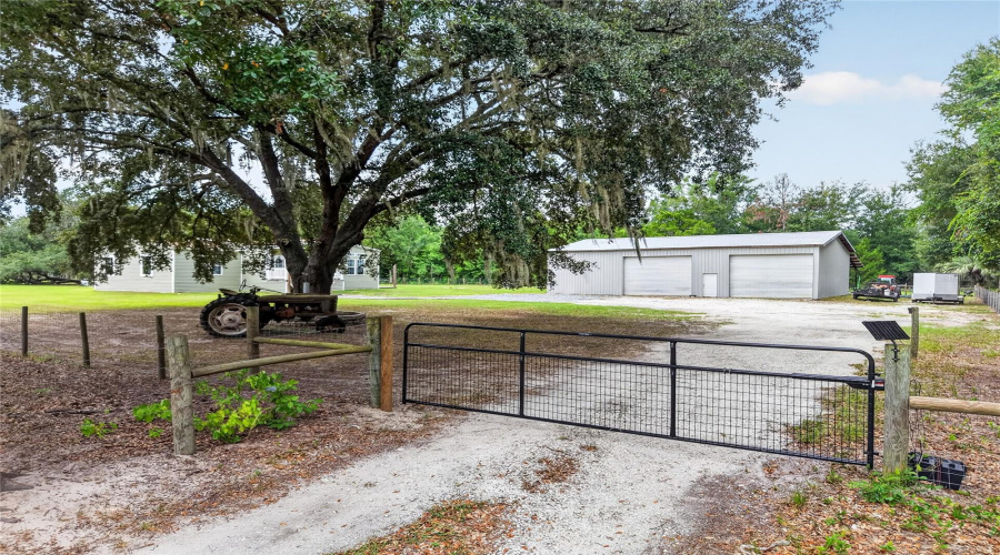 Ocklawaha, Florida 32179, 4 Bedroom Bedrooms, ,2 Bathroombathrooms,Residential,For Sale,Se Highway 464C,0,Mfrom731155