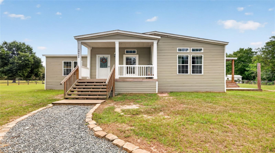 Ocklawaha, Florida 32179, 4 Bedroom Bedrooms, ,2 Bathroombathrooms,Residential,For Sale,Se Highway 464C,0,Mfrom731155